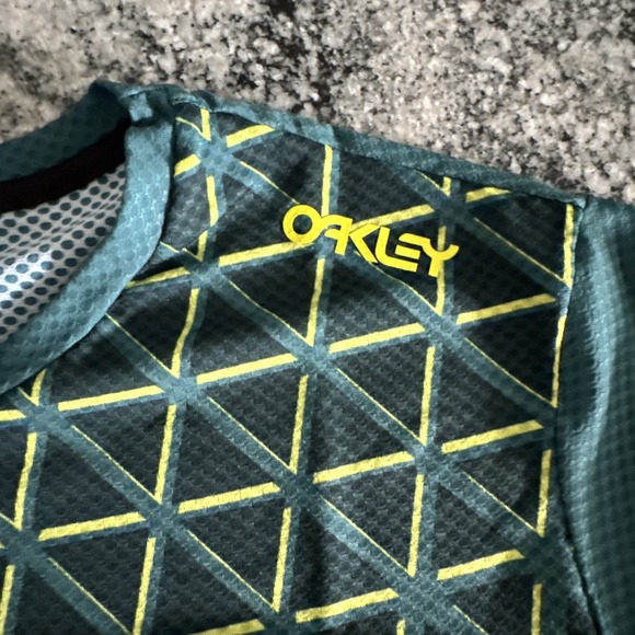 Oakley Flow 3/4 Jersey Men's T-Shirt, Hunter Green Large Single Pocket New #541 - Picture 3 of 12